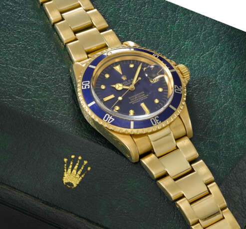 ROLEX. A VERY ATTRACTIVE 18K GOLD AUTOMATIC WRISTWATCH WITH SWEEP CENTRE SECONDS, DATE, BRACELET AND BOX - Foto 3