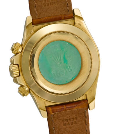 ROLEX. A RARE AND ATTRACTIVE 18K GOLD AUTOMATIC CHRONOGRAPH WRISTWATCH WITH MOTHER-OF-PEARL DIAL, GUARANTEE AND BOX - Foto 4