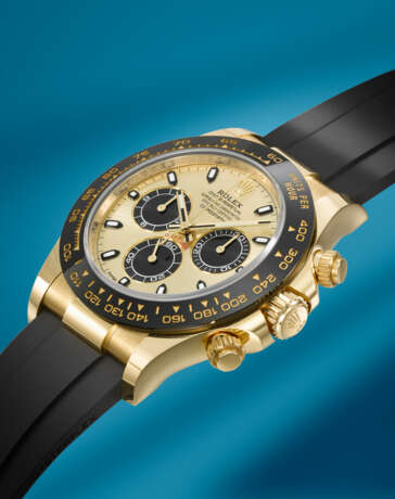 ROLEX. AN ATTRACTIVE 18K GOLD AUTOMATIC CHRONOGRAPH WRISTWATCH WITH GUARANTEE AND BOX - photo 3
