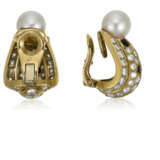 NO RESERVE | CARTIER PEARL, DIAMOND, AND ONYX 'PANTHÈRE' EARRINGS - фото 3