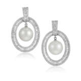 NO RESERVE | CULTURED PEARL AND DIAMOND EARRINGS - фото 1