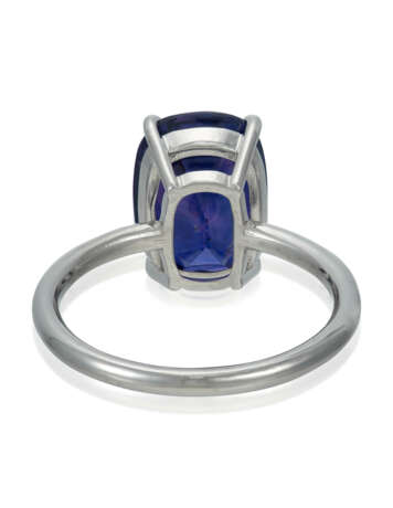 COLOR-CHANGE SAPPHIRE RING - фото 3