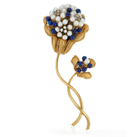 NO RESERVE | CARTIER LAPIS LAZULI, DIAMOND, SEED PEARL AND GOLD FLOWER BROOCH - фото 1