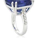  NO RESERVE | SAPPHIRE AND DIAMOND RING - photo 4