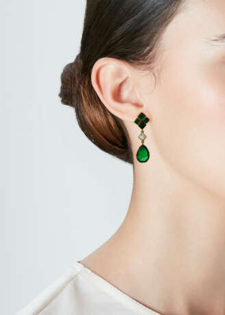 NO RESERVE | EMERALD AND DIAMOND EARRINGS - Foto 2