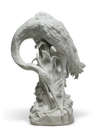 A LARGE MEISSEN WHITE PORCELAIN MODEL OF A HERON - photo 1