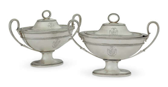 A PAIR OF GEORGE III SILVER TWO-HANDLED SAUCE TUREENS AND COVERS - photo 1