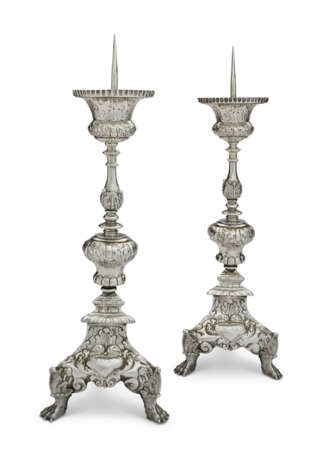 A PAIR OF ITALIAN SILVER ALTAR CANDLESTICKS - photo 1