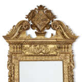 A GEORGE II GILTWOOD AND GILT-GESSO PIER MIRROR - photo 2