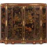 A LOUIS XV ORMOLU-MOUNTED AMARANTH AND CHINESE LACQUER ARMOIRE - фото 1