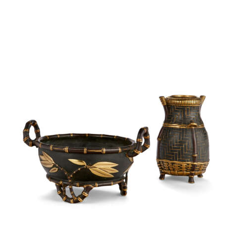 A FRENCH PARCEL-GILT AND PATINATED BRONZE BRUSH VASE AND DUAL-HANDLED BOWL - photo 1