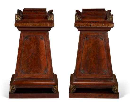 A PAIR OF REGENCY BRASS-MOUNTED AND INLAID MAHOGANY PEDESTAL CABINETS - photo 2