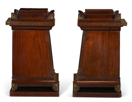 A PAIR OF REGENCY BRASS-MOUNTED AND INLAID MAHOGANY PEDESTAL CABINETS - photo 3