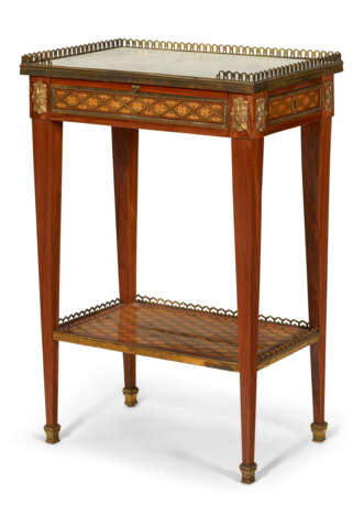 A LOUIS XVI ORMOLU-MOUNTED TULIPWOOD, FRUITWOOD AND GREEN-STAINED DOT-TRELLIS PARQUETRY TABLE A ECRIRE - photo 2