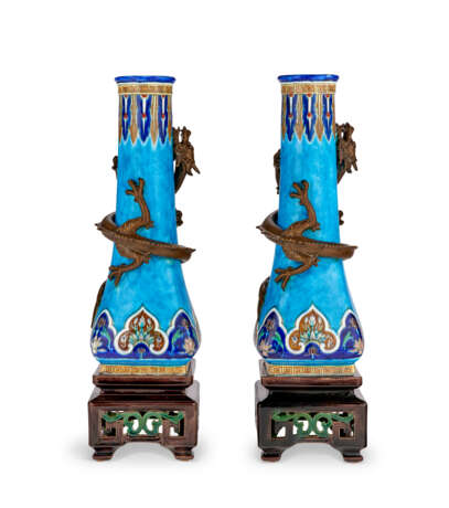 A PAIR OF MINTONS PORCELAIN TURQUOISE-GROUND 'DRAGON' VASES ON STANDS - photo 6