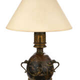 A FRENCH ‘JAPONISME’ POLYCROME-PATINATED BRONZE TABLE LAMP - photo 4