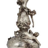A FRENCH ART NOUVEAU ELECTROPLATED VASE - фото 4