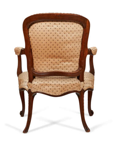 A PAIR OF GEORGE III SOLID MAHOGANY ARMCHAIRS - photo 4