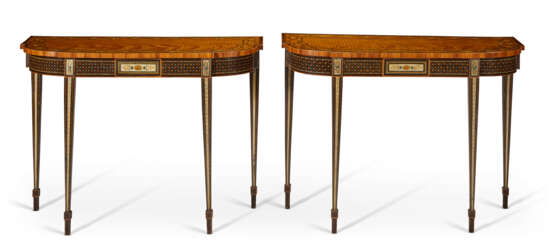 A PAIR OF GEORGE III POLYCHROME-PAINTED, TULIPWOOD-BANDED AND SATINWOOD BREAKFRONT SIDE TABLES - фото 3