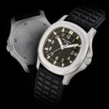 PATEK PHILIPPE. A STAINLESS STEEL AUTOMATIC WRISTWATCH WITH SWEEP CENTRE SECONDS AND DATE - Foto 1