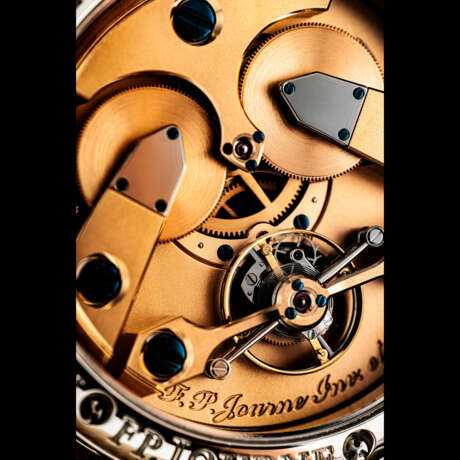 F.P. JOURNE. AN EXTREMLEY RARE AND IMPORTANT PLATINUM LIMITED EDITION TOURBILLON WRISTWATCH, CELEBRATING THE 10TH ANNIVERSARY OF THE FIRST F.P. JOURNE BOUTIQUE IN TOKYO - Foto 3