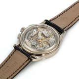 PATEK PHILIPPE. AN 18K WHITE GOLD CHRONOGRAPH WRISTWATCH WITH PULSATION SCALE AND BREGUET NUMERALS - photo 3