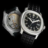 PATEK PHILIPPE. A STAINLESS STEEL AUTOMATIC WRISTWATCH WITH SWEEP CENTRE SECONDS AND DATE - Foto 1