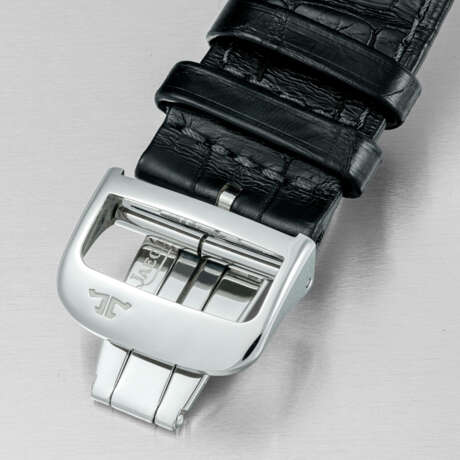JAEGER-LECOULTRE. A STAINLESS STEEL AUTOMATIC REVERSIBLE WRISTWATCH WITH DUAL TIME, DATE AND DAY/NIGHT INDICATION - Foto 3