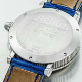 GERALD GENTA. A STAINLESS STEEL AUTOMATIC WRISTWATCH WITH RETROGRADE MINUTES AND MOTHER-OF-PEARL DIAL - photo 2