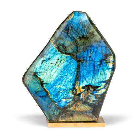 A SPECIMEN OF LABRADORITE - Foto 1