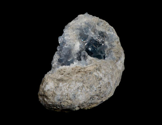 A CELESTITE GEODE - photo 1