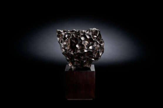 A SUBSTANTIAL SIKHOTE ALIN METEORITE -- SCULPTURE FROM OUTER SPACE - photo 1