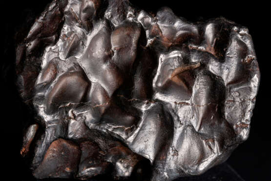 A SUBSTANTIAL SIKHOTE ALIN METEORITE -- SCULPTURE FROM OUTER SPACE - photo 3