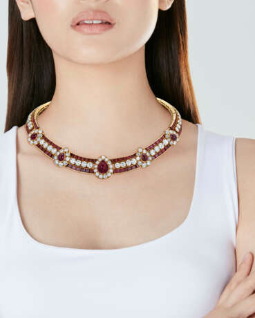 GRAFF SET OF RUBY AND DIAMOND JEWELRY - photo 2