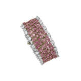 A MAGNIFICENT COLORED DIAMOND AND DIAMOND BRACELET MOUNTED BY CARVIN FRENCH - Foto 4