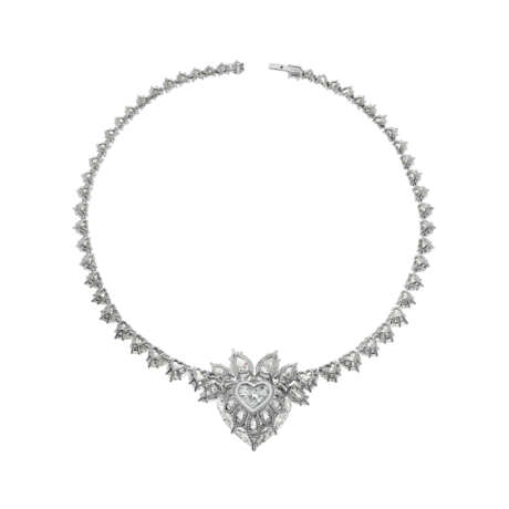 A SUPERB DIAMOND NECKLACE - Foto 9