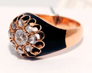 Кольцо с бриллиантами и эмалью