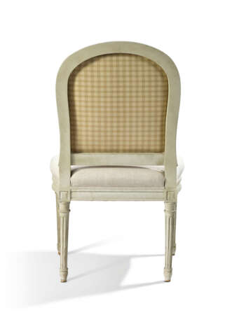 SUITE DE SIX CHAISES DE STYLE LOUIS XVI - photo 3