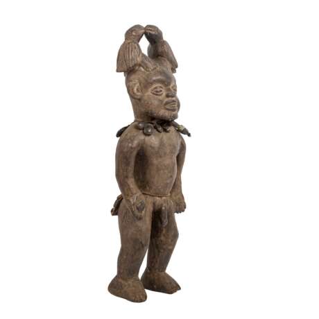 Skulptur einer magischen männlichen Figur. KAMERUN/AFRIKA, um 1900 oder älter. - фото 2