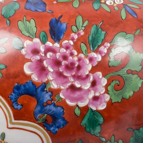 Asiatische Deckelvase im französischen Salon-Stil, 20. Jh., - Foto 10
