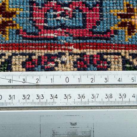 Orientteppich. BIDJAR/PERSIEN, 20. Jh., 330x195 cm. - photo 4