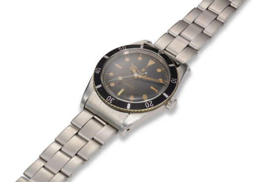 ROLEX, REF. 6536, SUBMARINER, A VERY RARE AND ATTRACTIVE STEEL DIVER’S WRISTWATCH WITH SWEEP CENTER SECONDS - photo 2