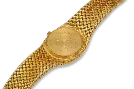 AUDEMARS PIGUET, REF. 5403, A FINE AND RARE 18K YELLOW GOLD WRISTWATCH ON BRACELET WITH DIAMOND DIAL AND DATE - фото 3