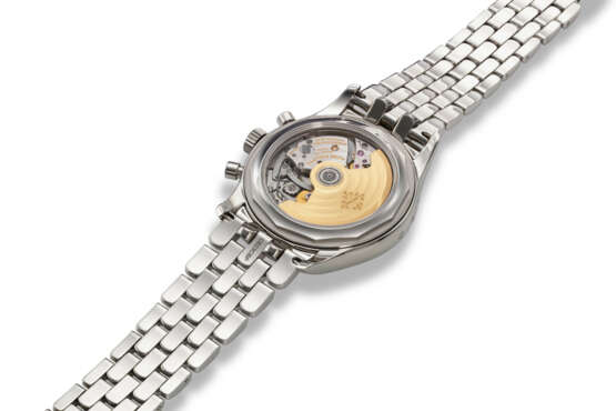 PATEK PHILIPPE, REF. 5960/1A-001, A STEEL ANNUAL CALENDAR FLY-BACK CHRONOGRAPH WRISTWATCH WITH DAY/NIGHT AND POWER RESERVE INDICATION, ON BRACELET - photo 5