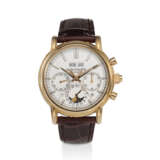 PATEK PHILIPPE, REF. 5204R-001, AN ATTRACTIVE 18K ROSE GOLD SPLIT SECOND PERPETUAL CALENDAR CHRONOGRAPH WRISTWATCH WITH MOON PHASES AND LEAP YEAR INDICATOR, RETAILED BY TIFFANY & CO - Foto 1