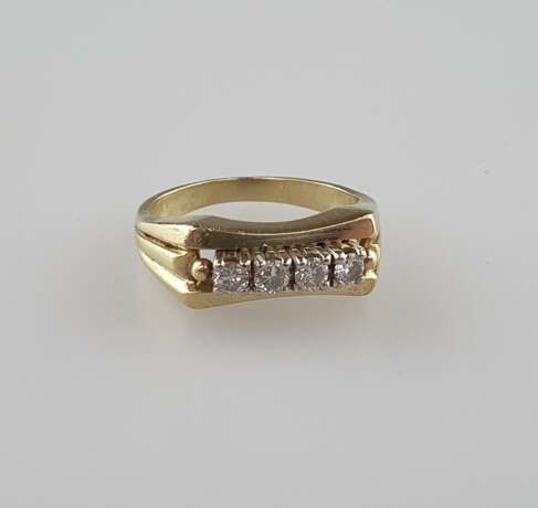 Goldring mit Diamanten - photo 1