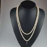 Lange Perlenkette mit Amethyst-Clip - фото 2