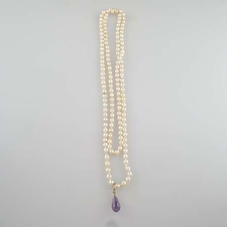 Lange Perlenkette mit Amethyst-Clip - Foto 3