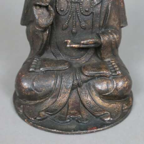 Guanyin-Figur im Ming-Stil - photo 4