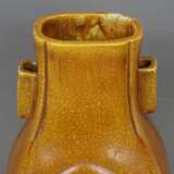Vase vom Typ „Hu“- China, bräunliche Glasur in unterschiedlichen Schattierungen, allseits mit Krakelee, H.ca.26 cm - photo 2